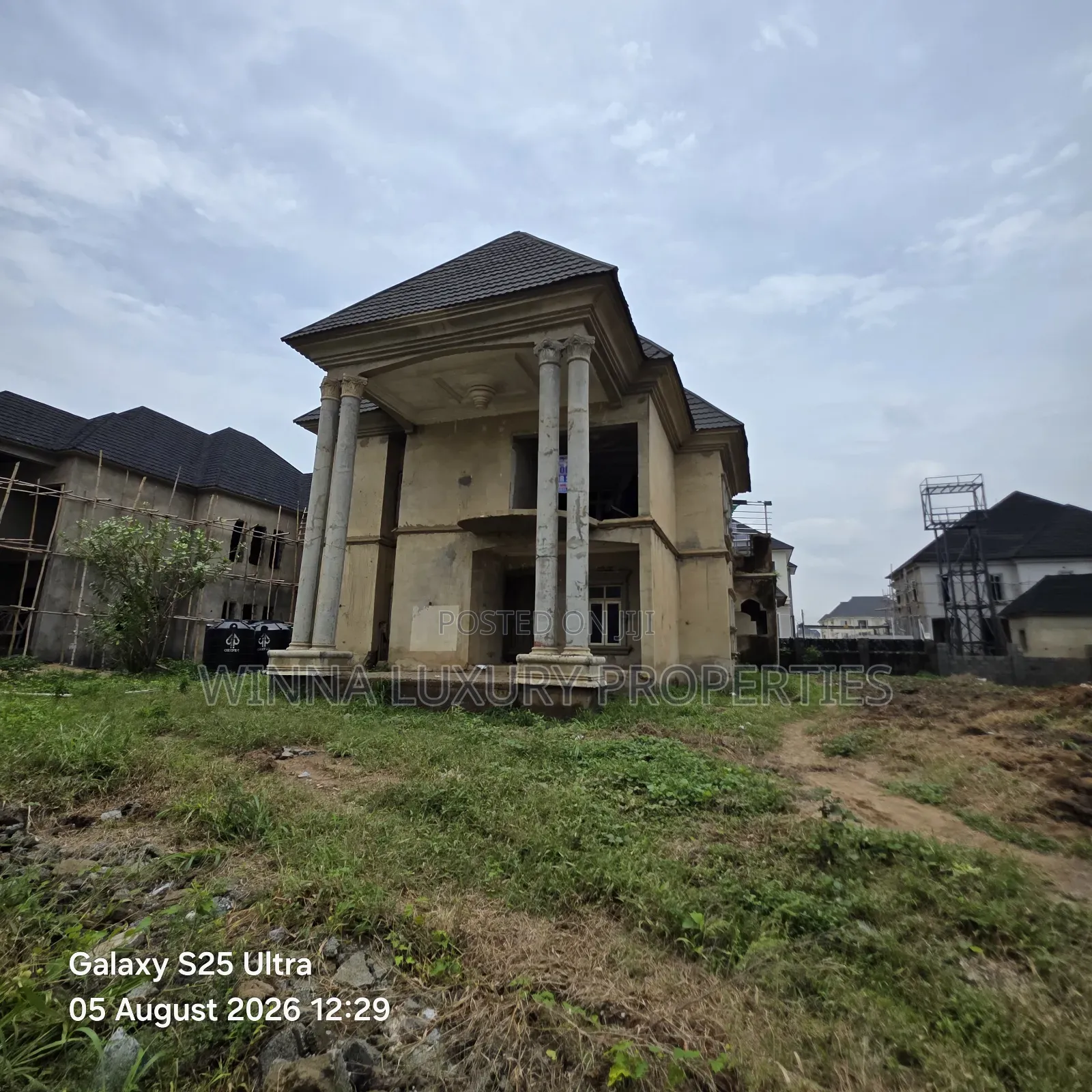 7bdrm Duplex in River Park Estate, Lugbe District for sale in Lugbe District