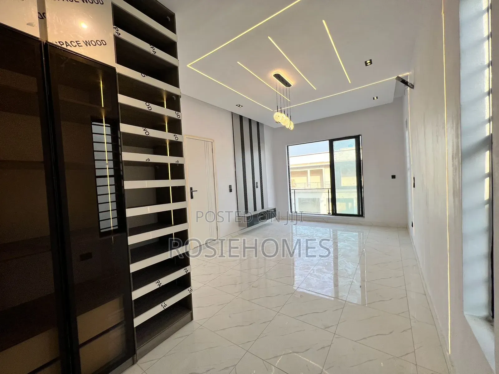 5bdrm Duplex in Ikota Gra for sale in Ikota