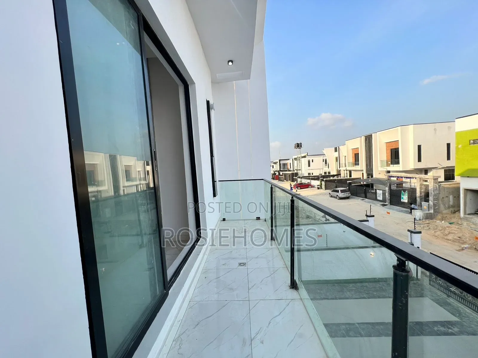 5bdrm Duplex in Ikota Gra for sale in Ikota