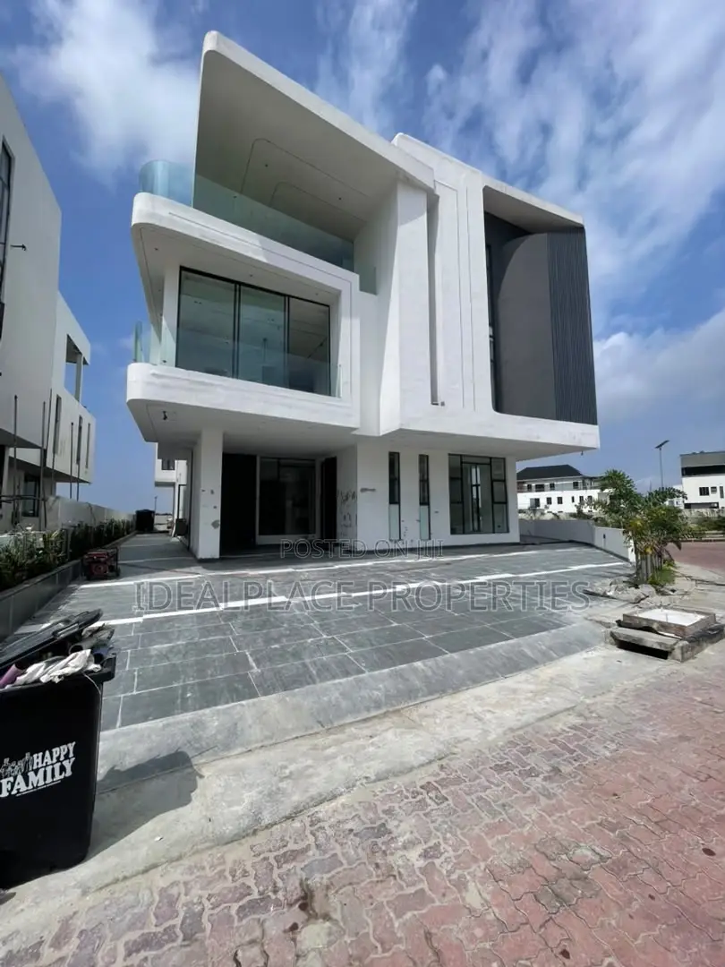 6bdrm Duplex in Osapa london for sale in Osapa london