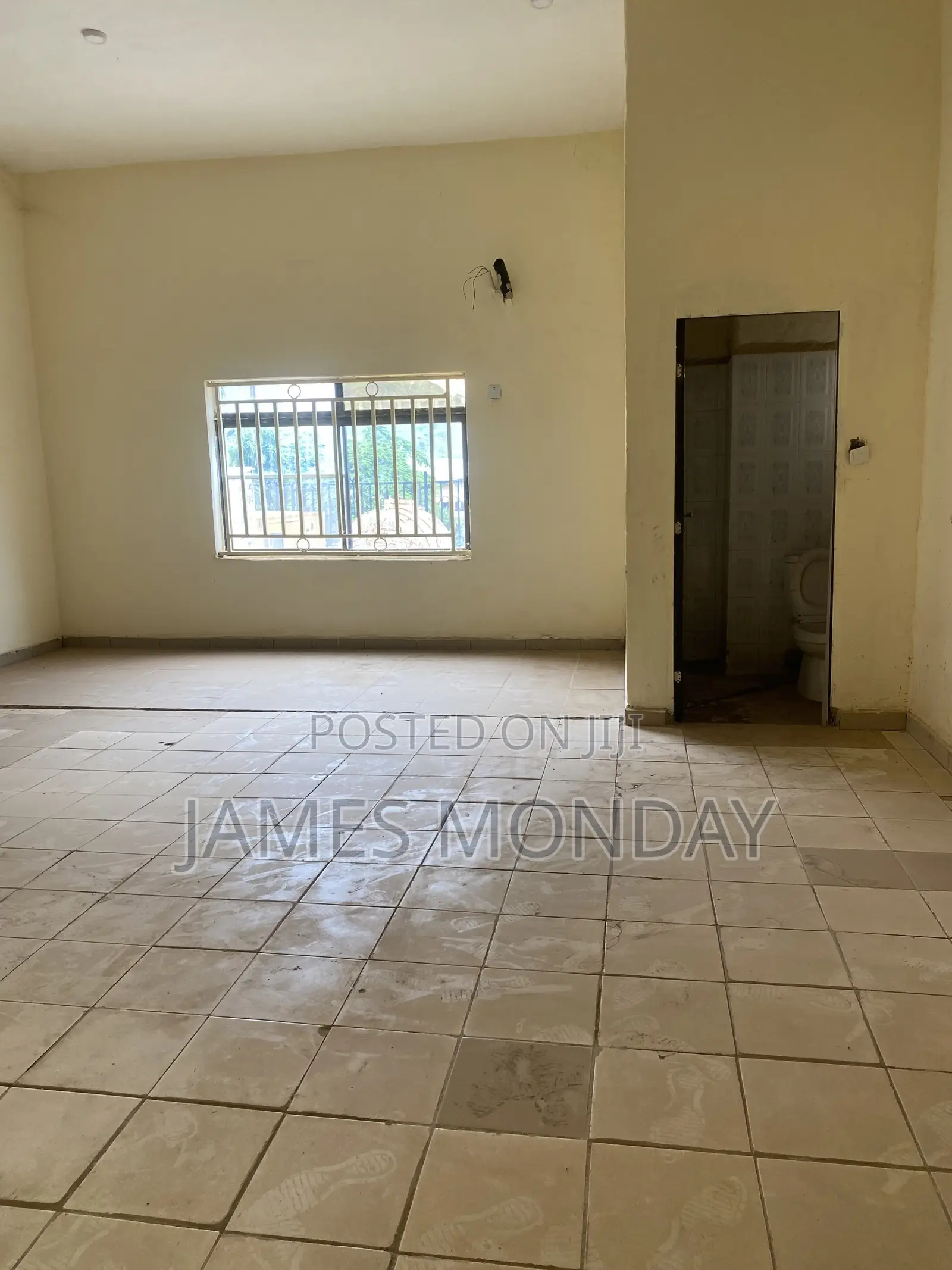 1bdrm Block of Flats in Estate Craft Ng, Zone B for rent in Zone B