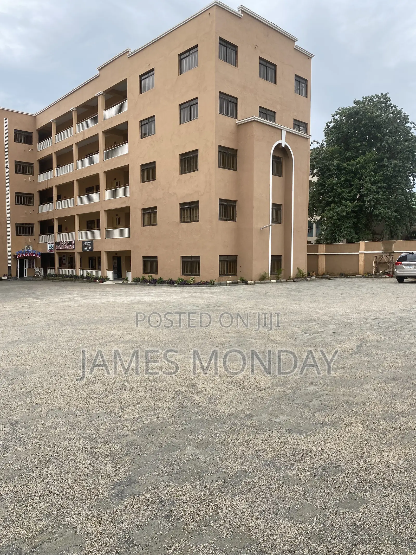 1bdrm Block of Flats in Estate Craft Ng, Zone B for rent in Zone B