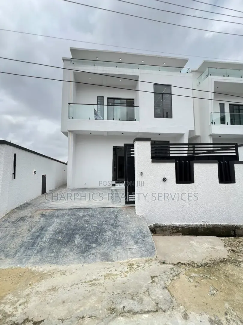4bdrm Duplex in Sangotedo for sale in Sangotedo