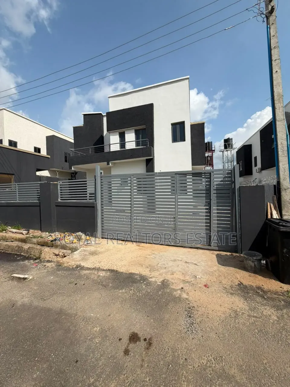 5bdrm Duplex in Galadimawa for sale in Galadimawa