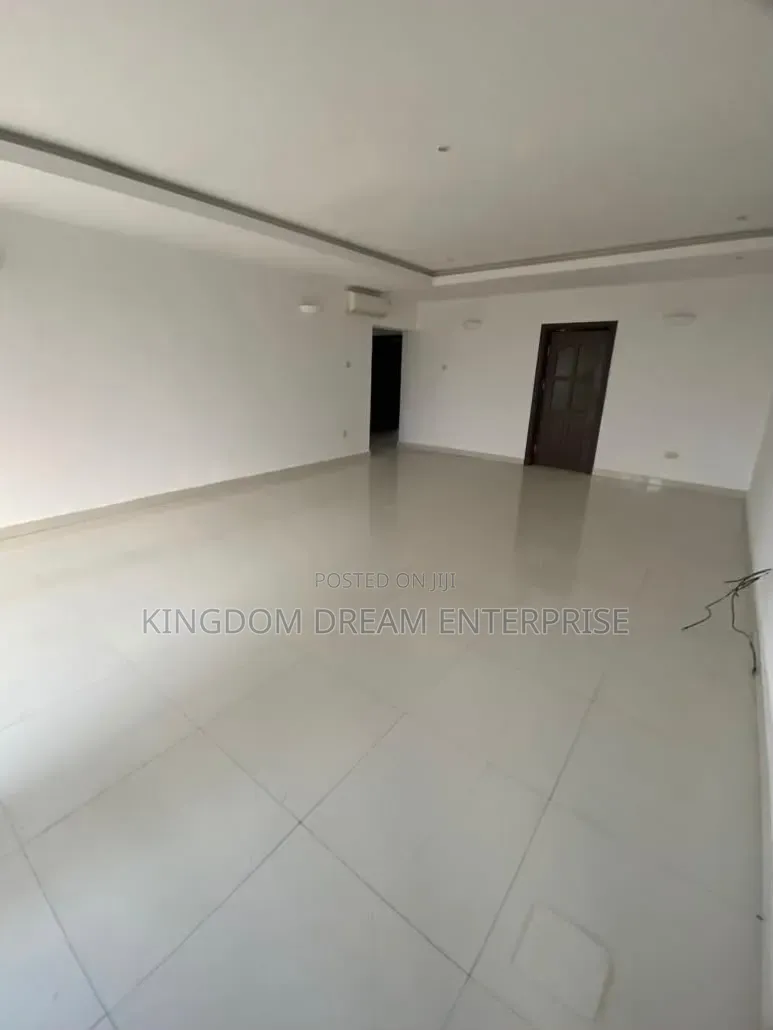 3bdrm Penthouse in Lekki Phase 1 Lagos for rent in Lekki Phase 1
