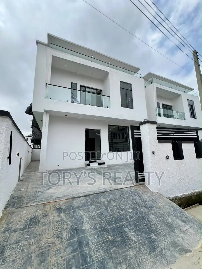 4bdrm Duplex in Sangotedo for sale in Sangotedo
