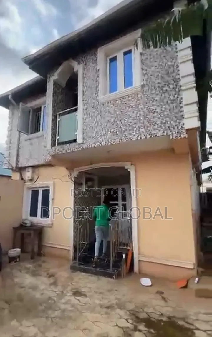 6bdrm Duplex in Progress Estate, Baruwa for sale in Baruwa
