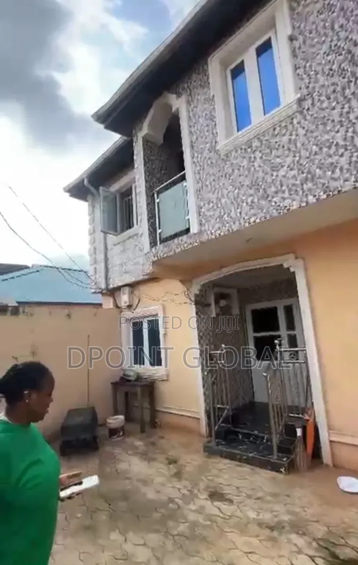 6bdrm Duplex in Progress Estate, Baruwa for sale in Baruwa