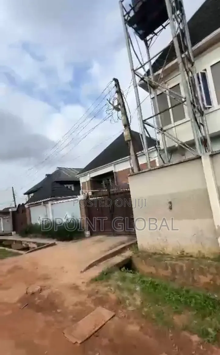 6bdrm Duplex in Progress Estate, Baruwa for sale in Baruwa