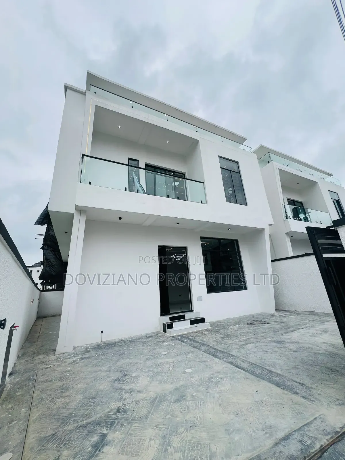4bdrm Duplex in Abraham Adesanya Estate for sale in Abraham Adesanya Estate