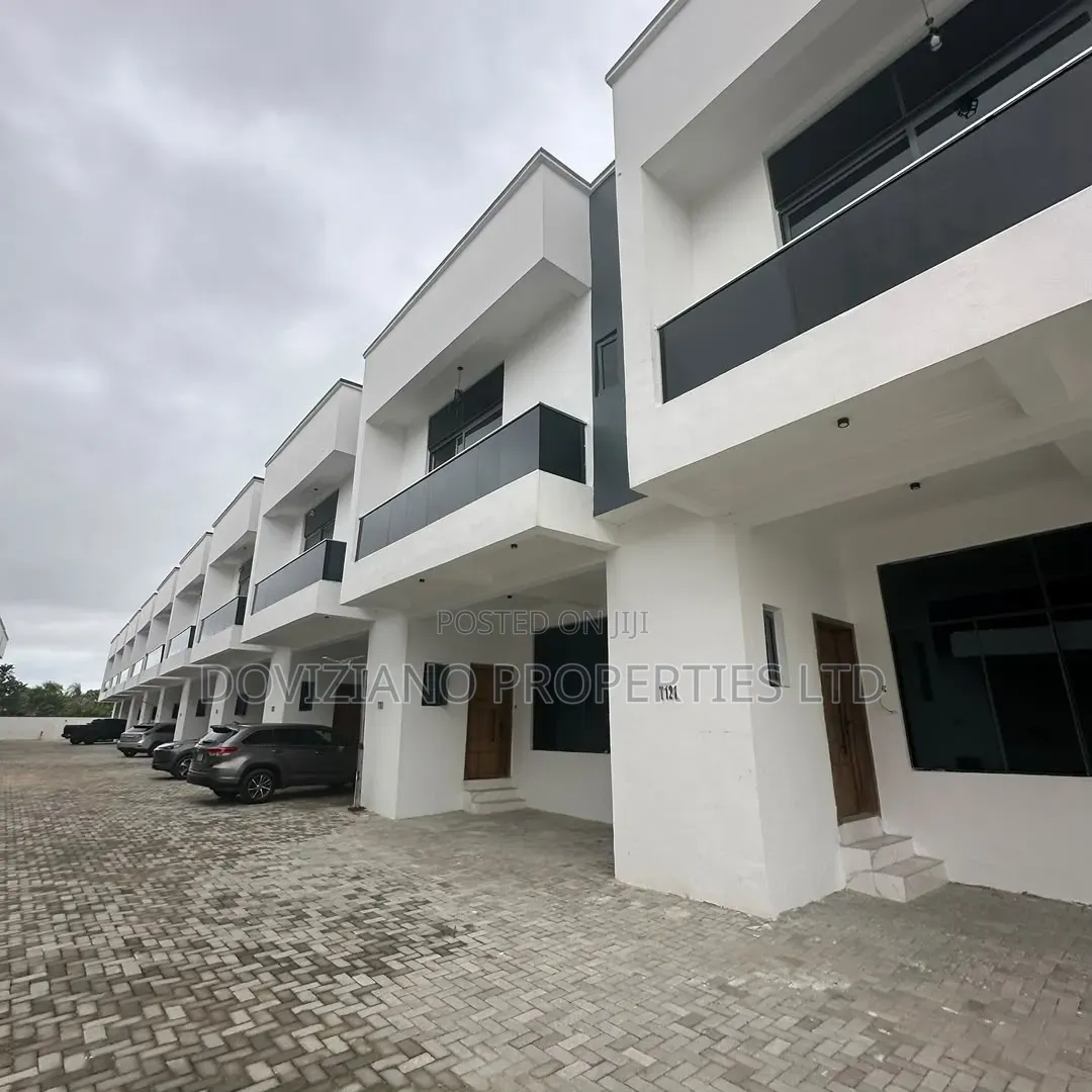 4bdrm Duplex in Abraham Adesanya Estate for sale in Abraham Adesanya Estate