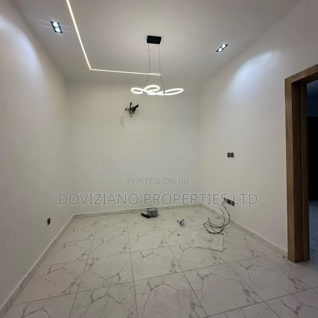 4bdrm Duplex in Abraham Adesanya Estate for sale in Abraham Adesanya Estate