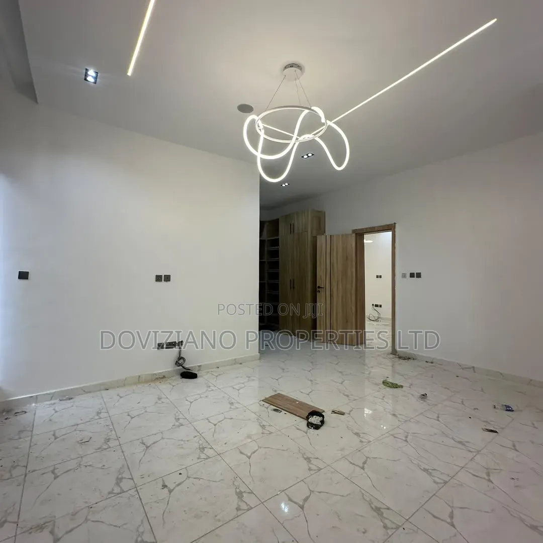 4bdrm Duplex in Abraham Adesanya Estate for sale in Abraham Adesanya Estate