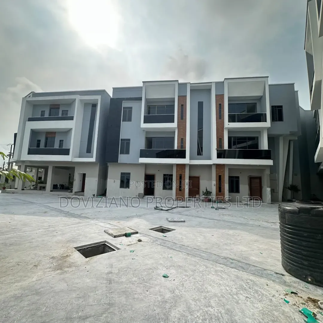 3bdrm Apartment in Abraham Adesanya Estate for sale in Abraham Adesanya Estate