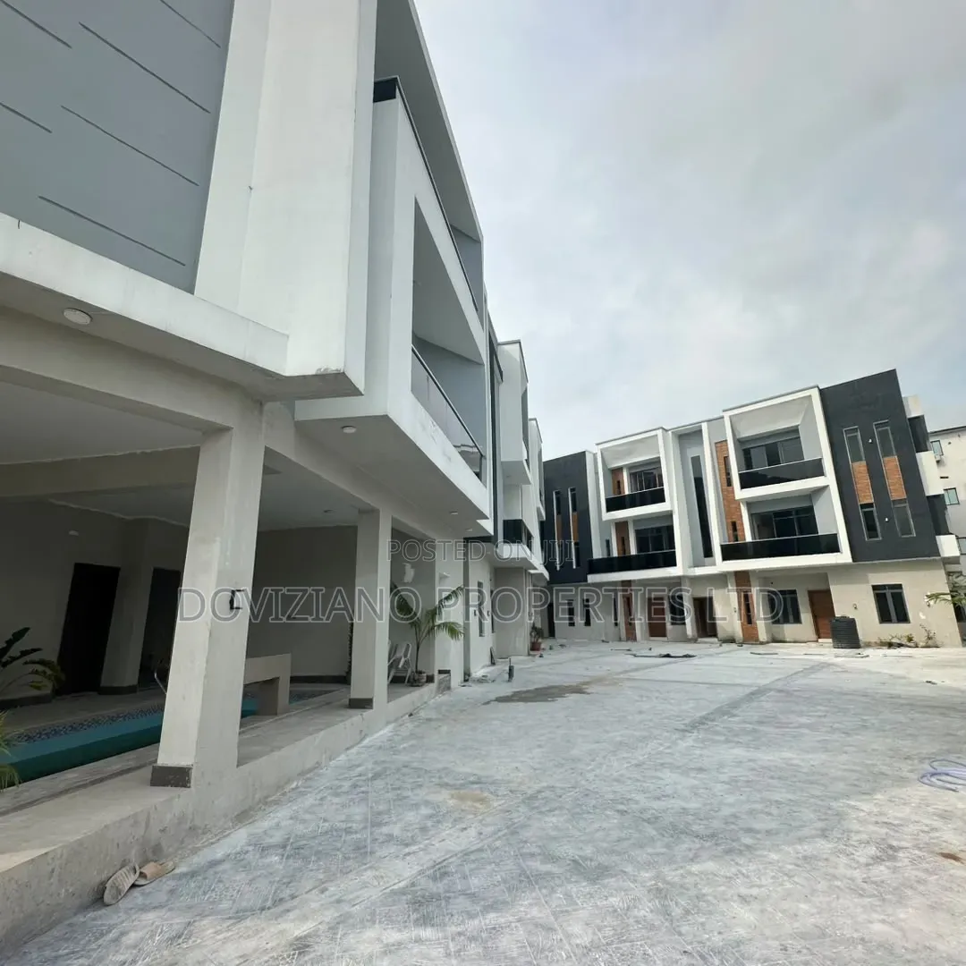 3bdrm Apartment in Abraham Adesanya Estate for sale in Abraham Adesanya Estate