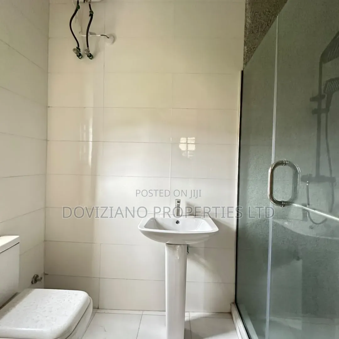 3bdrm Apartment in Abraham Adesanya Estate for sale in Abraham Adesanya Estate