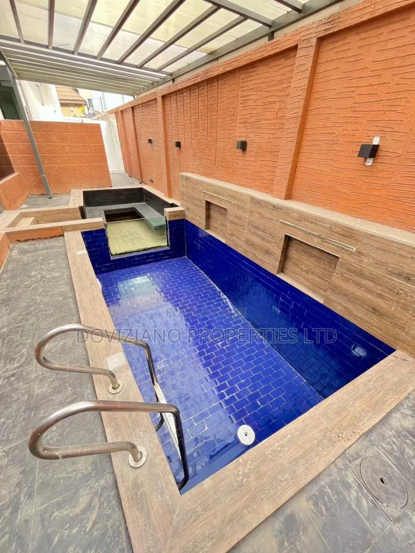4bdrm Duplex in Osapa london for sale in Osapa london
