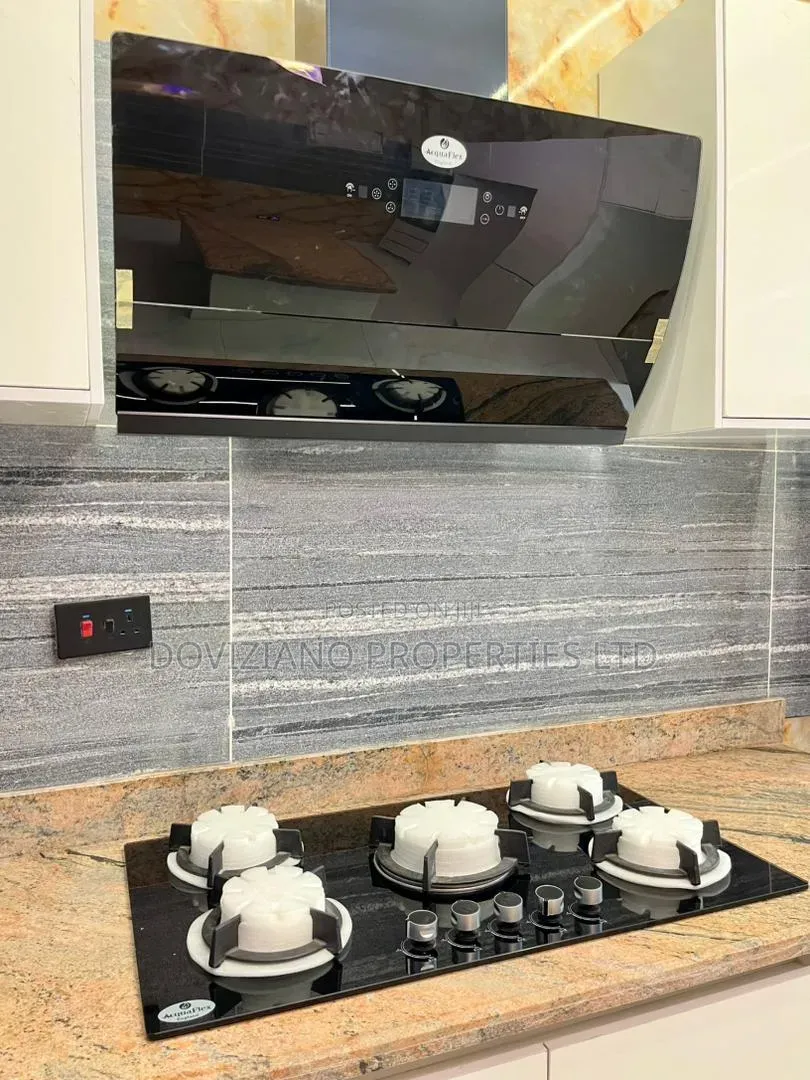 4bdrm Duplex in Osapa london for sale in Osapa london