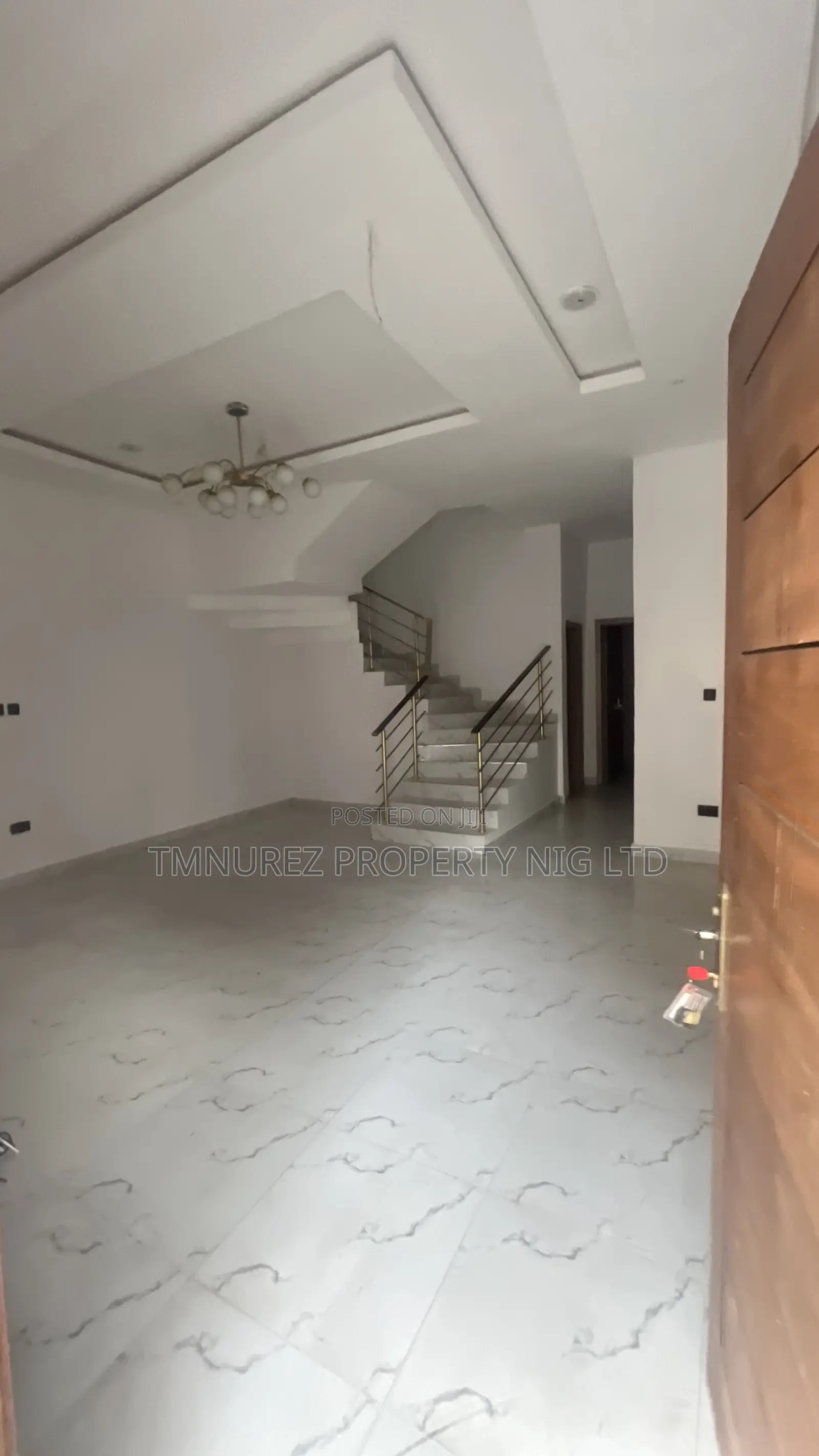 4bdrm Duplex in A Secured Estate, Chevron for rent in Chevron