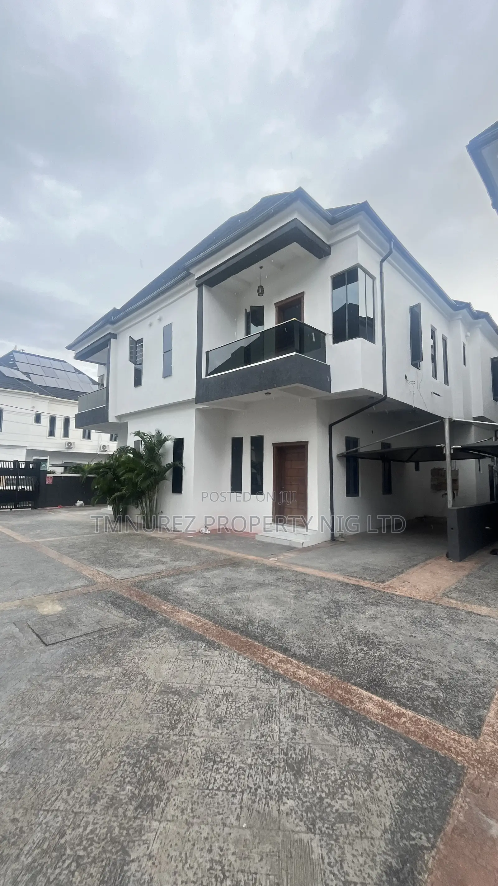 4bdrm Duplex in A Secured Estate, Chevron for rent in Chevron