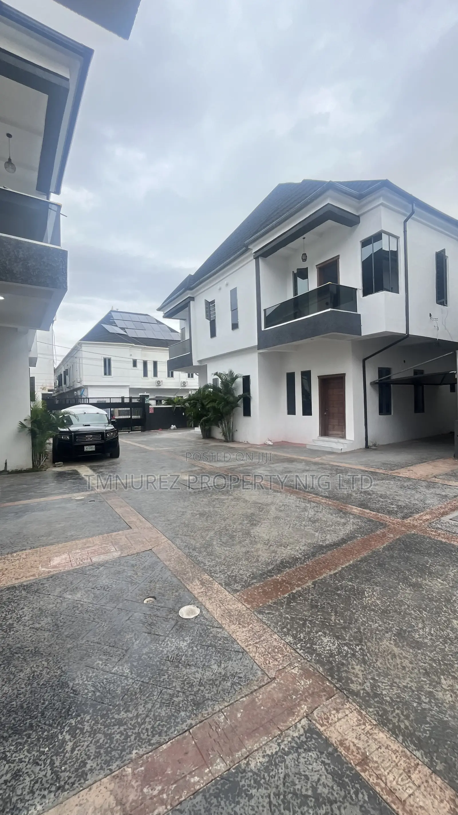 4bdrm Duplex in A Secured Estate, Chevron for rent in Chevron