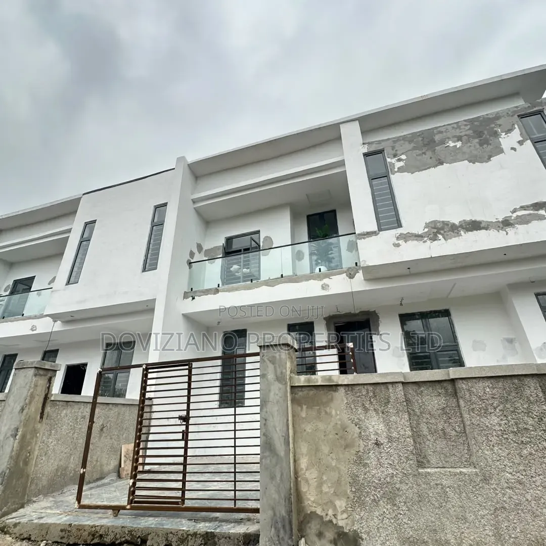 3bdrm Duplex in Sangotedo for sale in Sangotedo