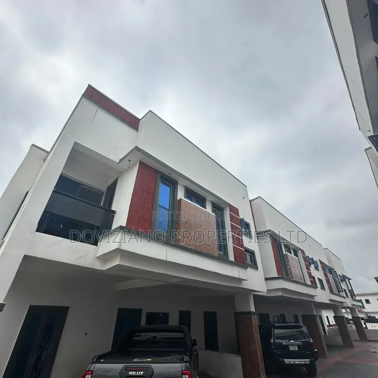 4bdrm Duplex in Ikota for sale in Ikota