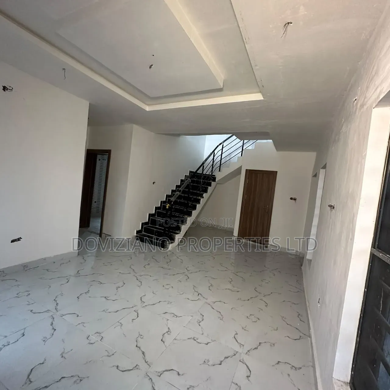 4bdrm Duplex in Ikota for sale in Ikota