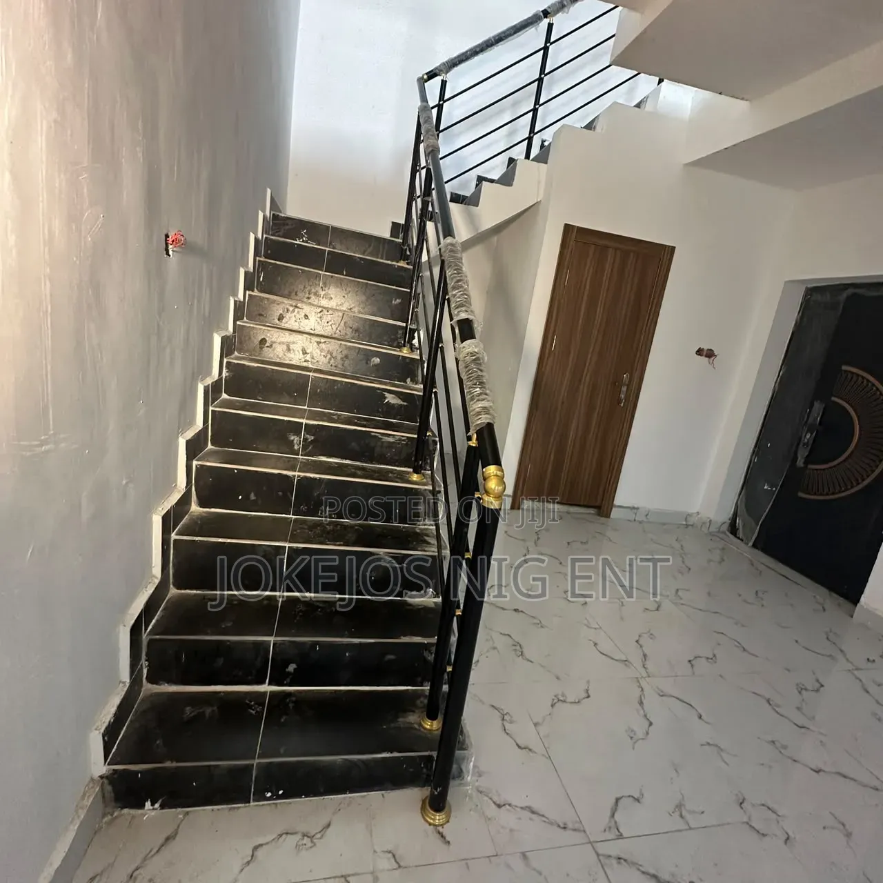 4bdrm Townhouse/Terrace in Orchid Road Ocean, Lafiaji for Sale in Lafiaji