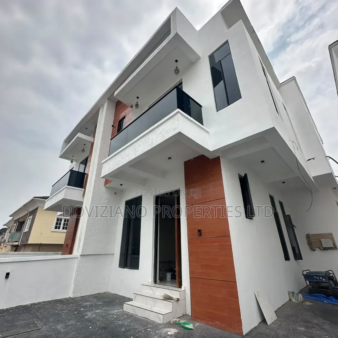 4bdrm Duplex in Sangotedo for sale in Sangotedo