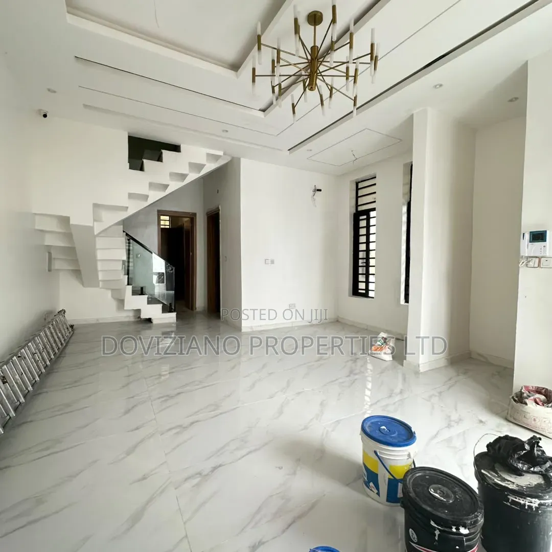 4bdrm Duplex in Sangotedo for sale in Sangotedo
