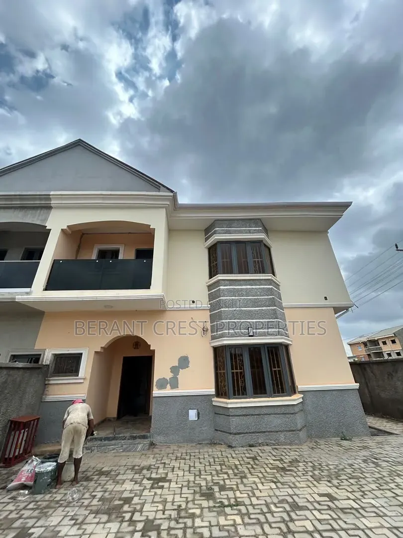 4bdrm Duplex in Apo Mechanic for sale in Apo Resettlement
