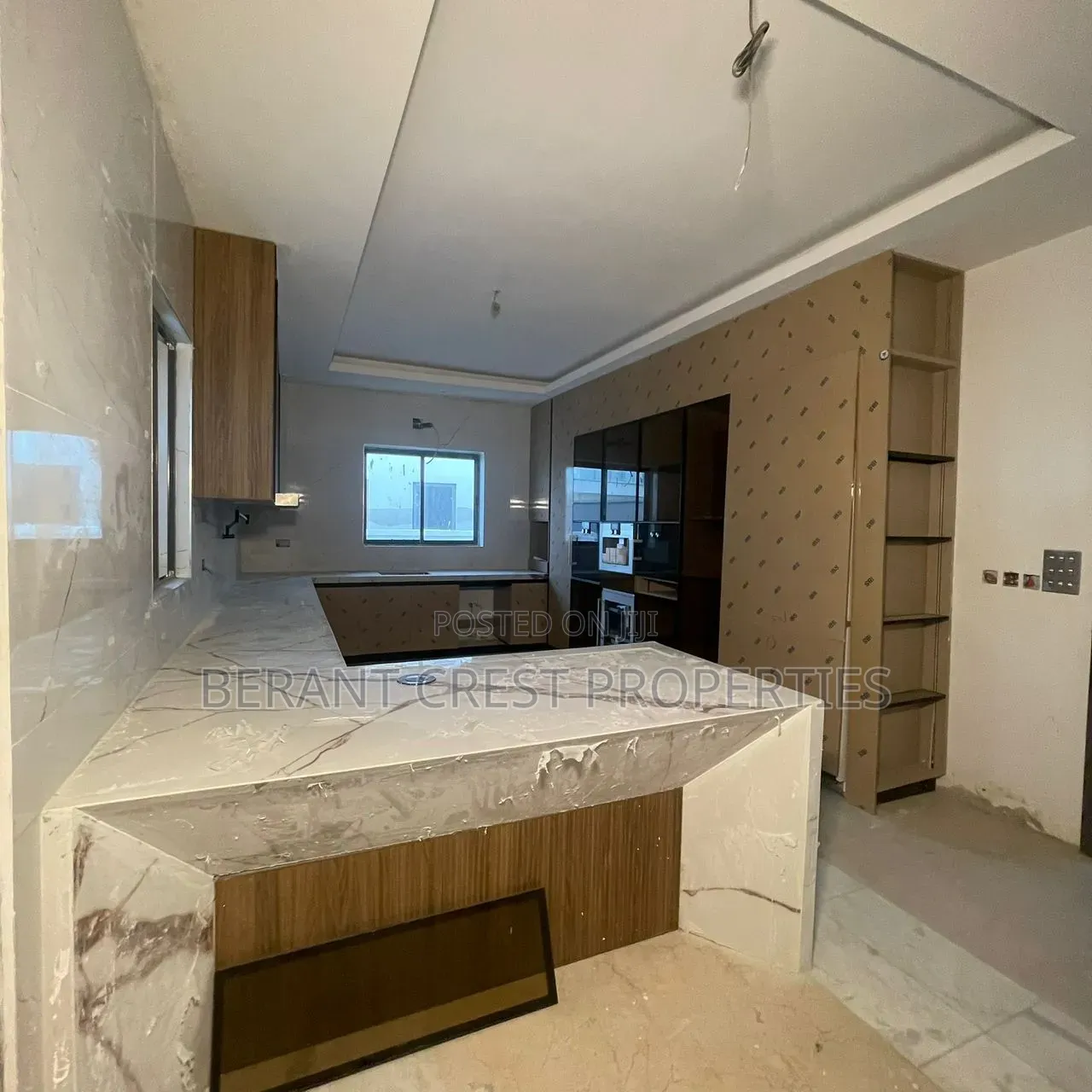 5bdrm Duplex in Private Residence, Banana Island for sale in Banana Island