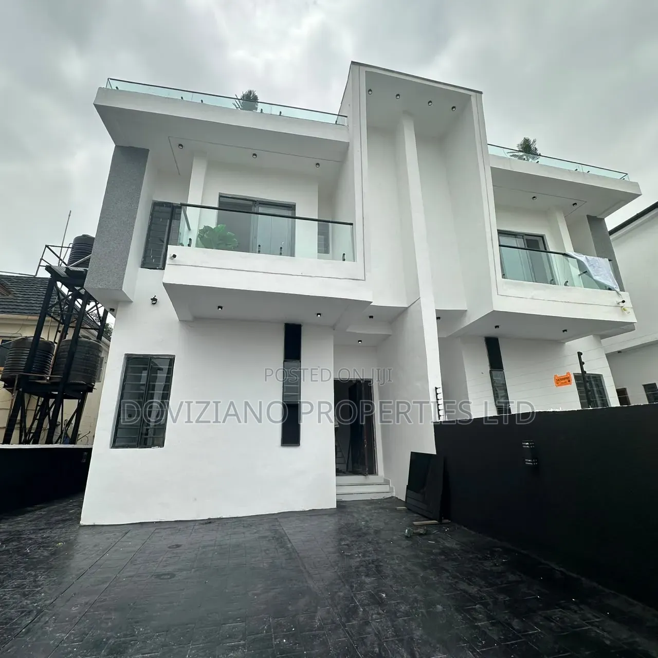 5bdrm Duplex in Sangotedo for sale in Sangotedo