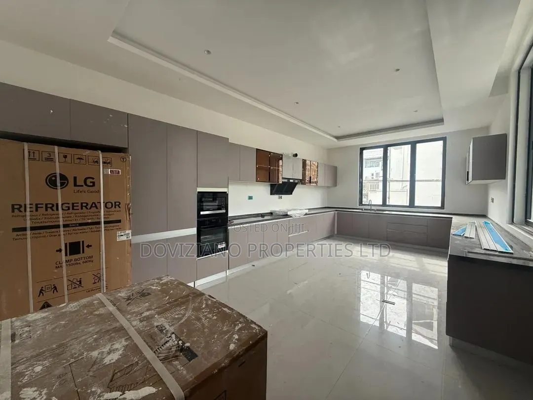 6bdrm Mansion in Old Ikoyi for sale in Old Ikoyi