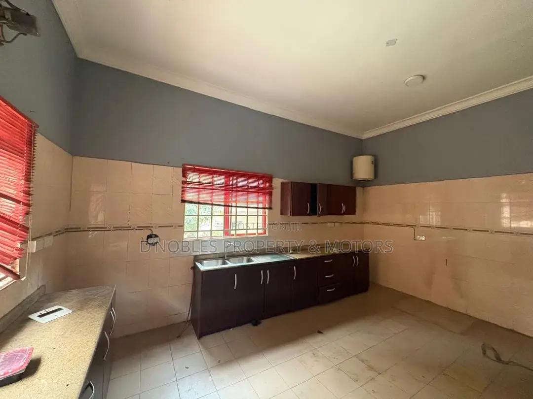 4bdrm Townhouse / Terrace in Wuse 2 for rent in Wuse 2