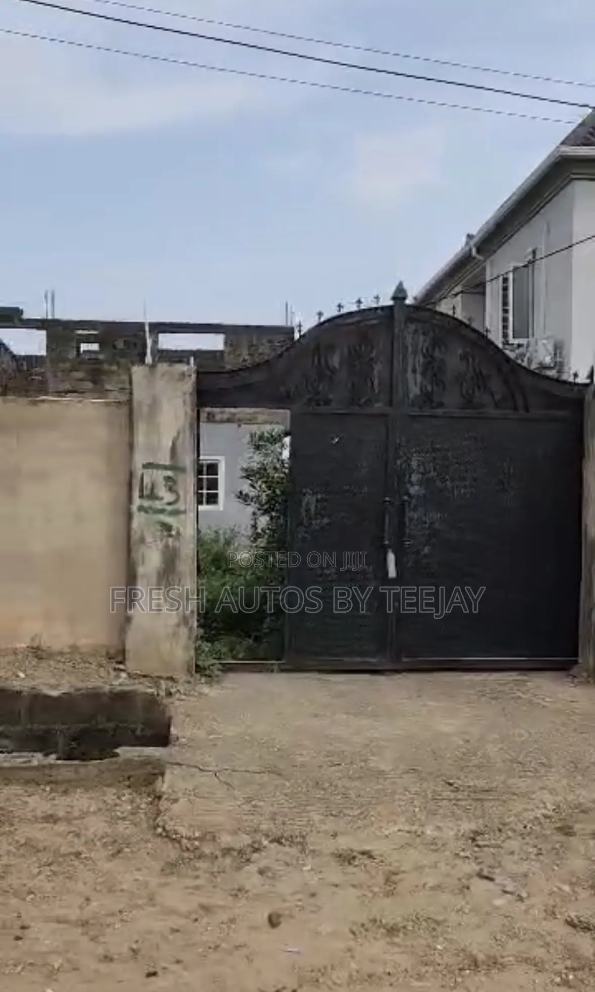 A Plot of Land With 3Bedroom Flat in Makogi Magboro in Obafemi-Owode