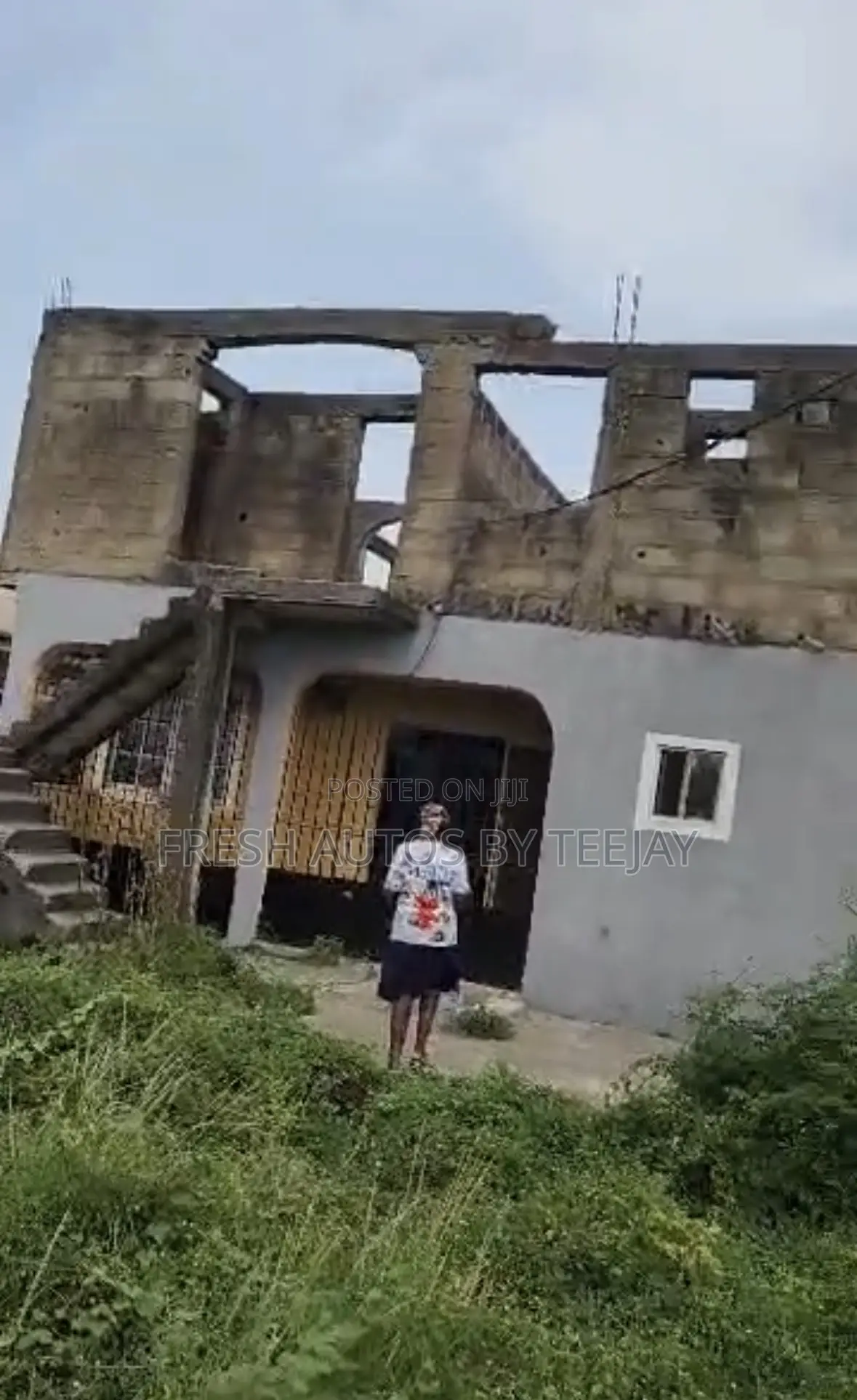 A Plot of Land With 3Bedroom Flat in Makogi Magboro in Obafemi-Owode