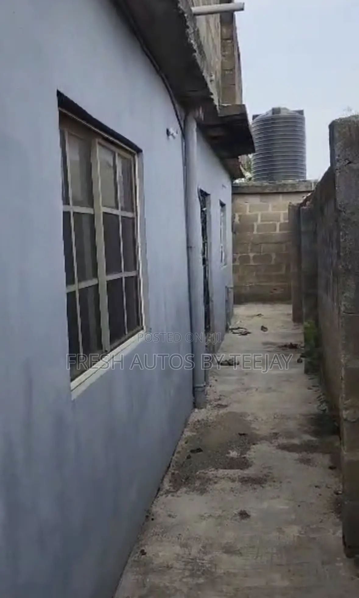 A Plot of Land With 3Bedroom Flat in Makogi Magboro in Obafemi-Owode