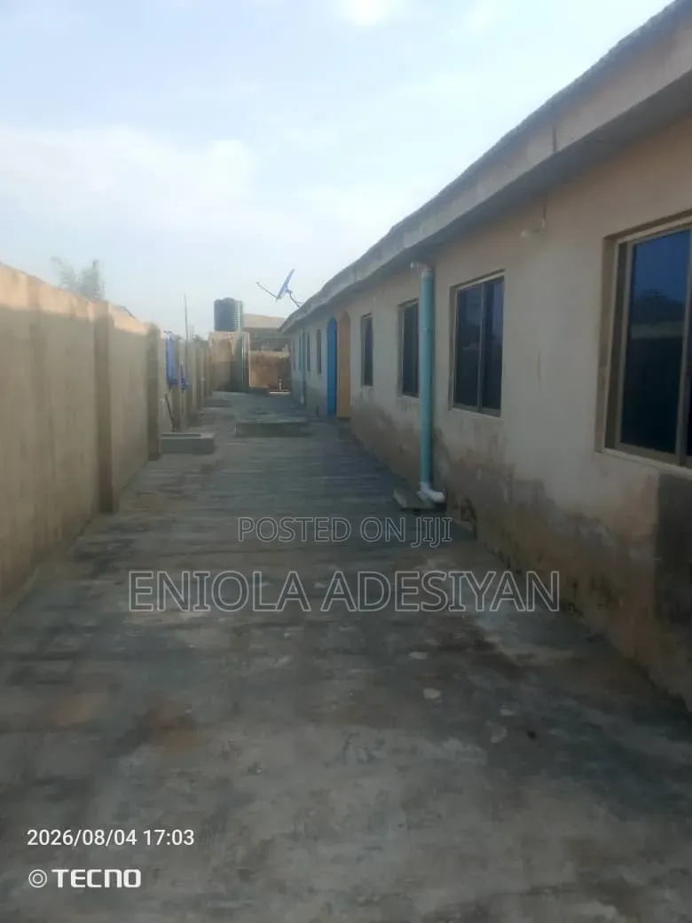 1bdrm Block of Flats in Mayor Estate, Igbogbo for rent in Igbogbo