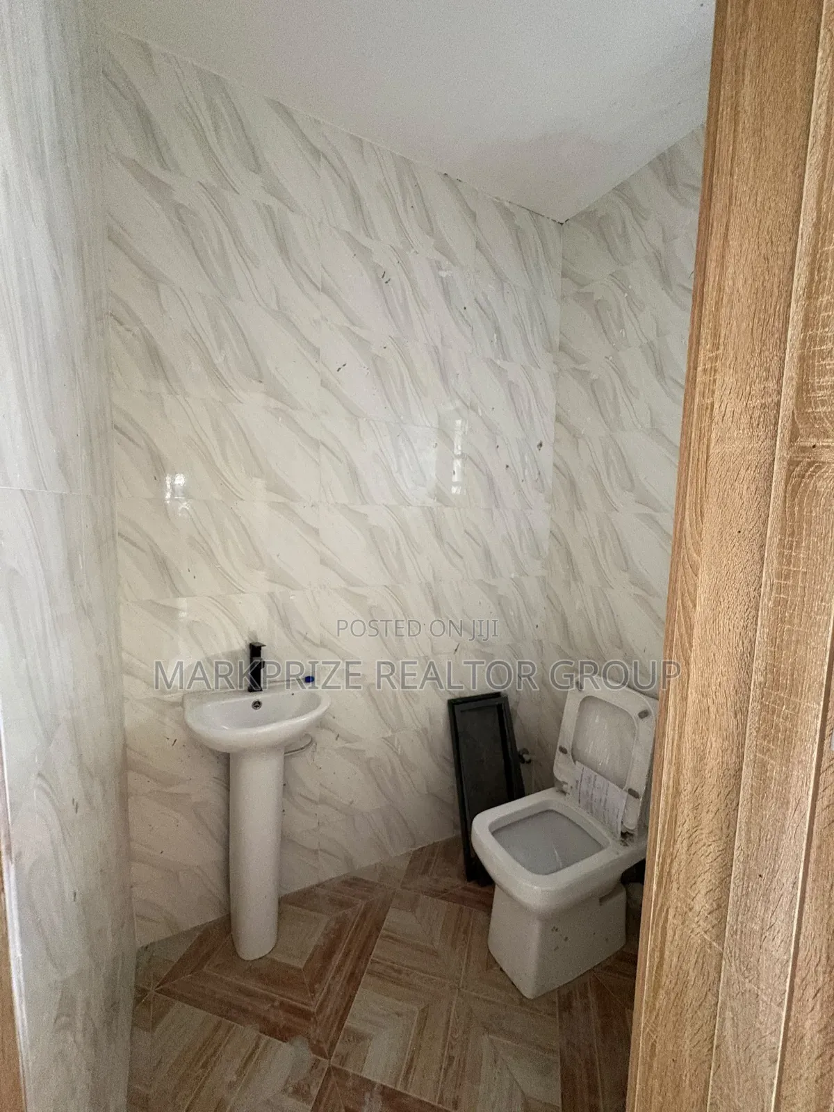 2bdrm Apartment in Abraham Adesanya for sale in Abraham Adesanya