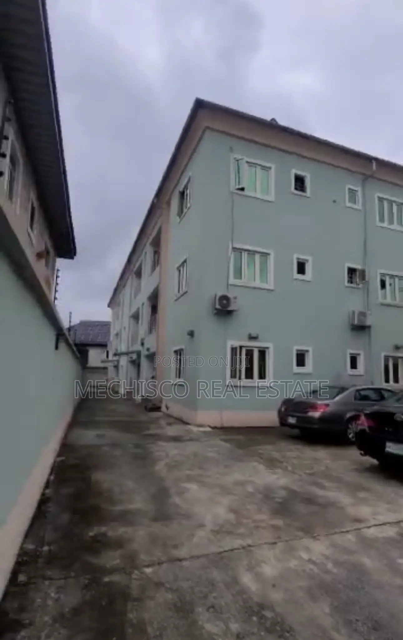 2bdrm Block of Flats in Obio-Akpor for sale in Obio-Akpor