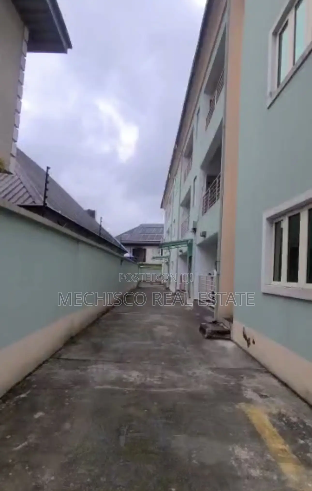2bdrm Block of Flats in Obio-Akpor for sale in Obio-Akpor