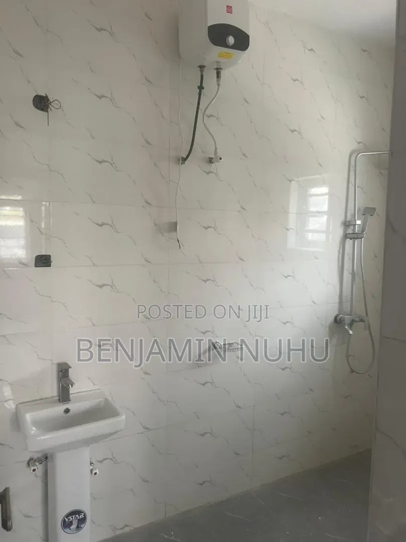 3bdrm Block of Flats in Theara Annex Estate, Sangotedo for rent in Sangotedo