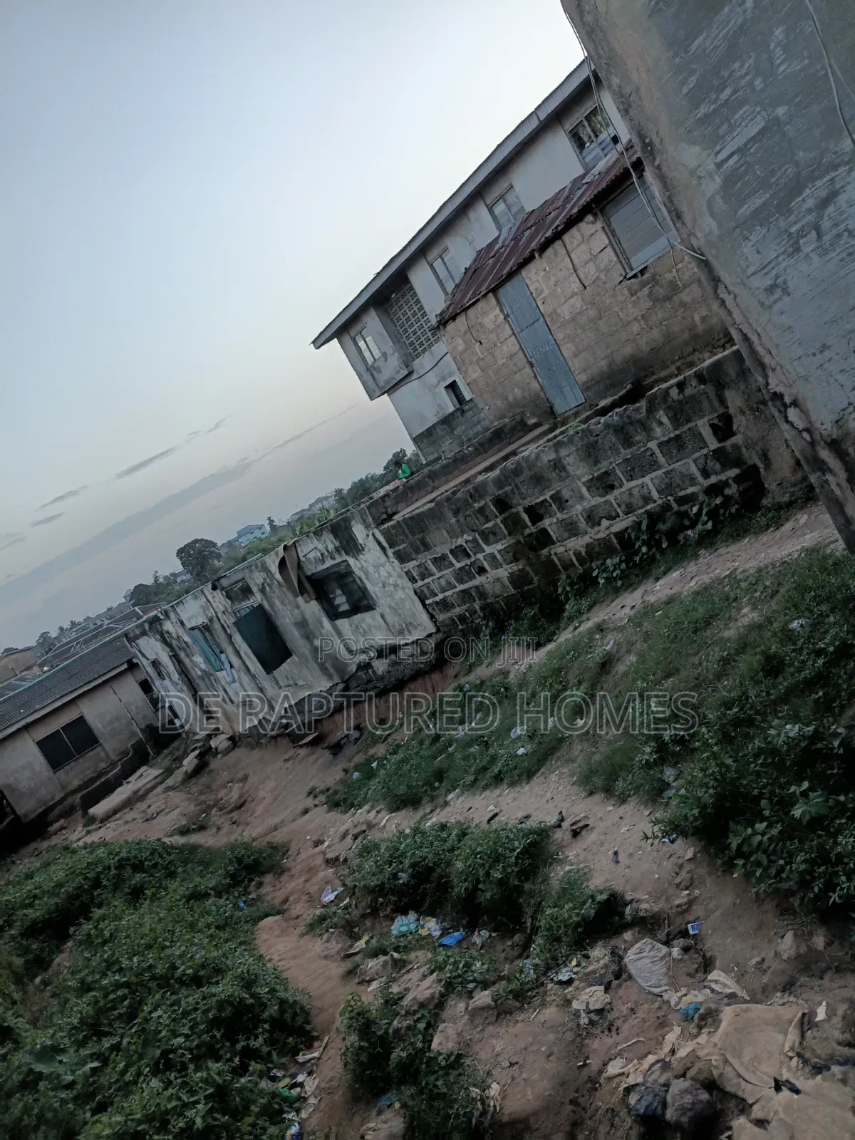 Distress House for Sales in Ayobo