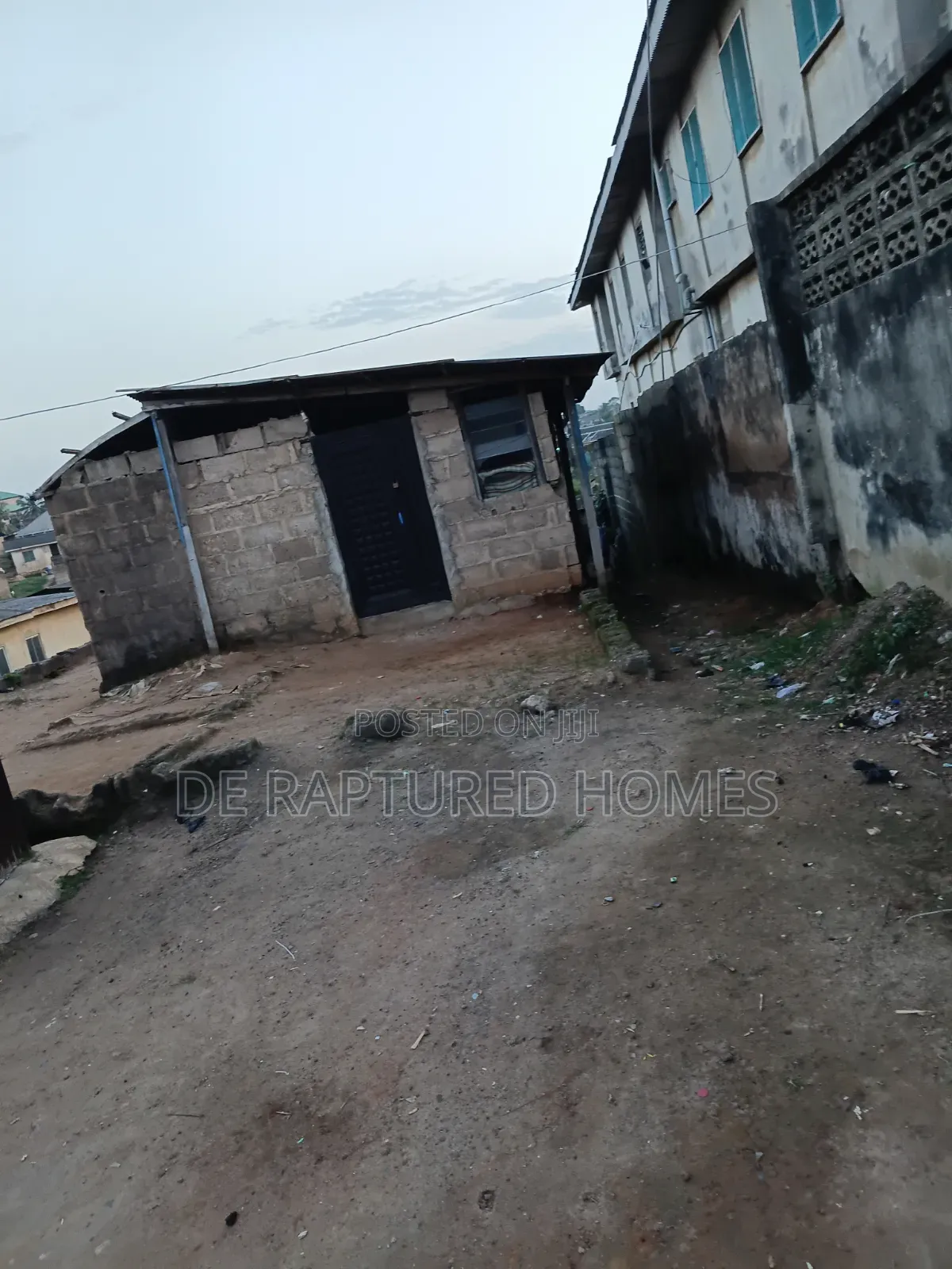 Distress House for Sales in Ayobo