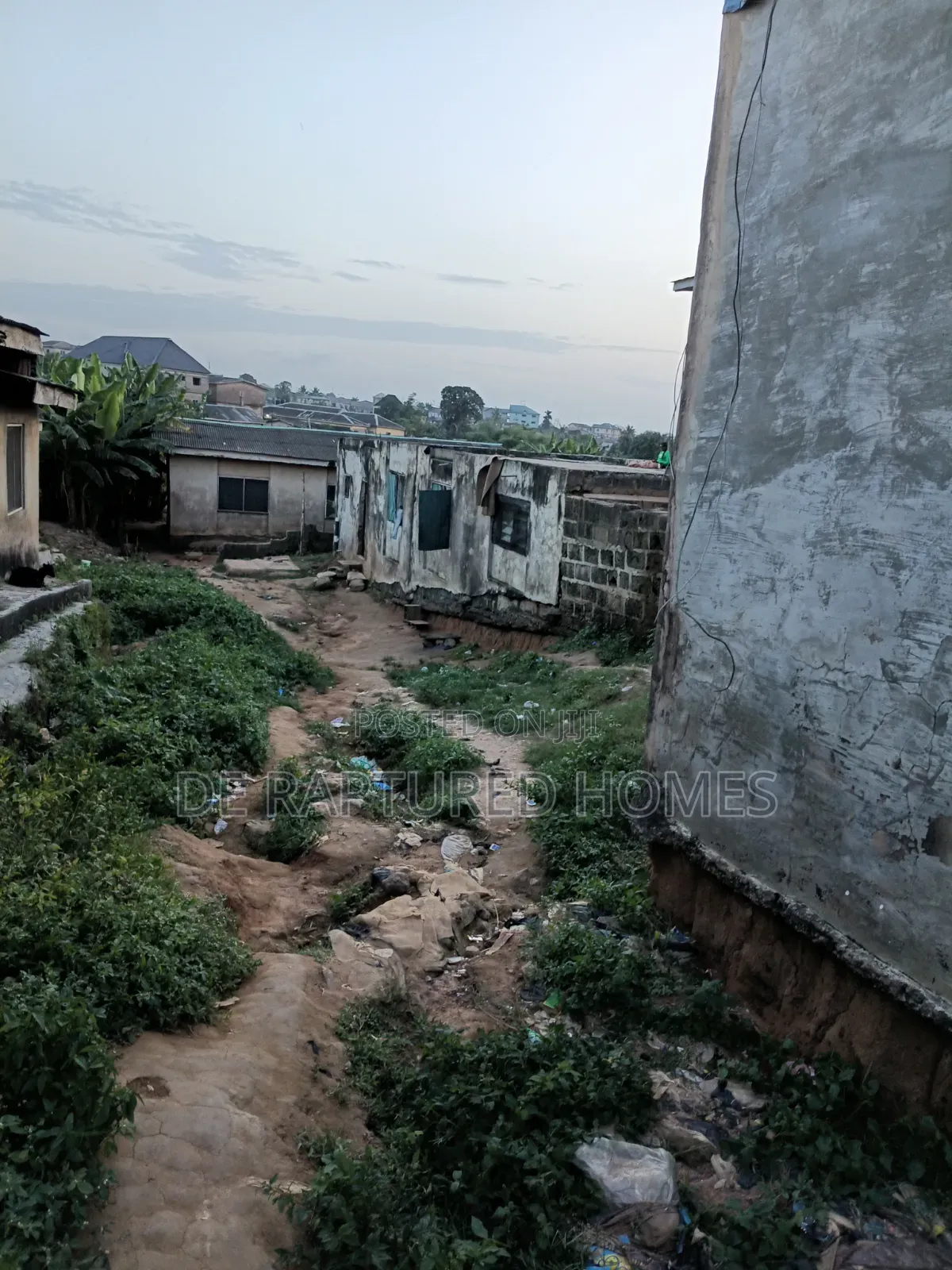 Distress House for Sales in Ayobo