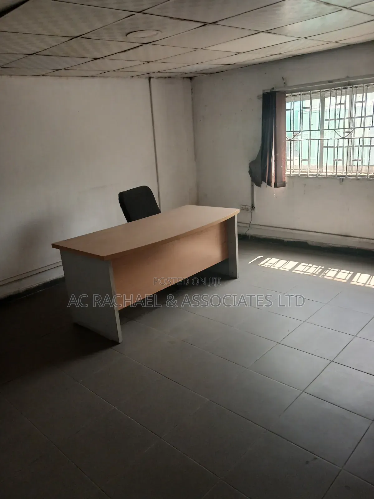4 Bay Warehouse of 6,950sqm With 14 Offices for Lease in Oshodi Expressway