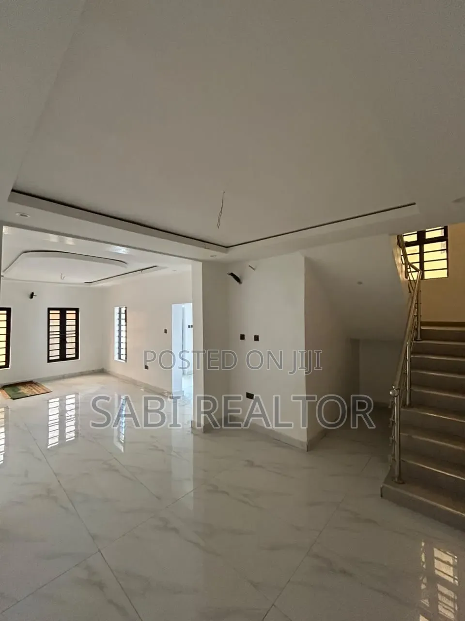 Furnished 5bdrm Duplex in Magodo Phase 1 for sale in GRA Phase 1