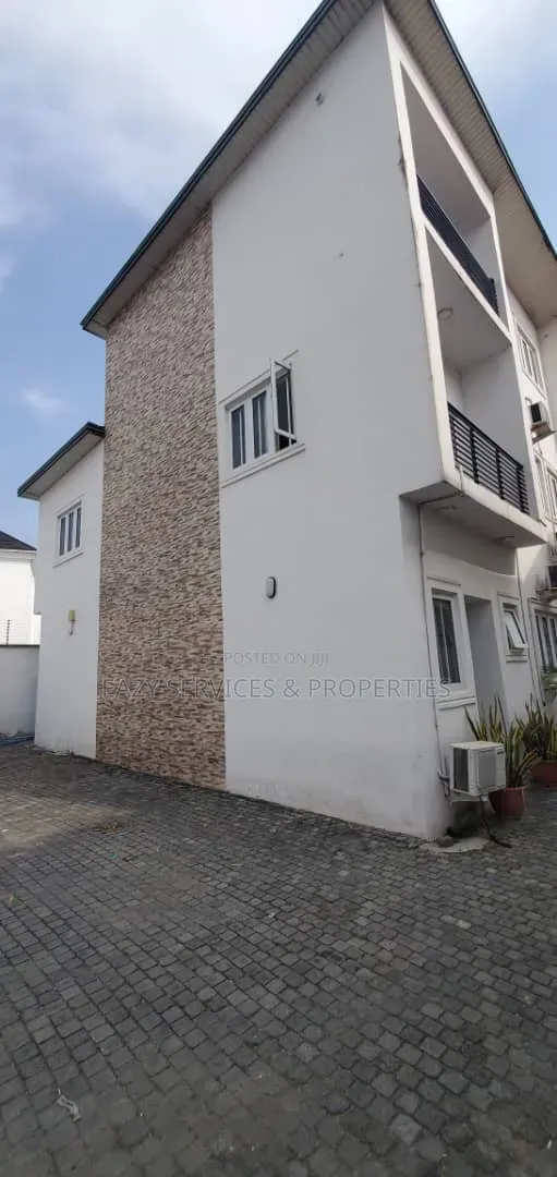 3bdrm Duplex in Lekki Phase One for rent in Lekki Phase 1